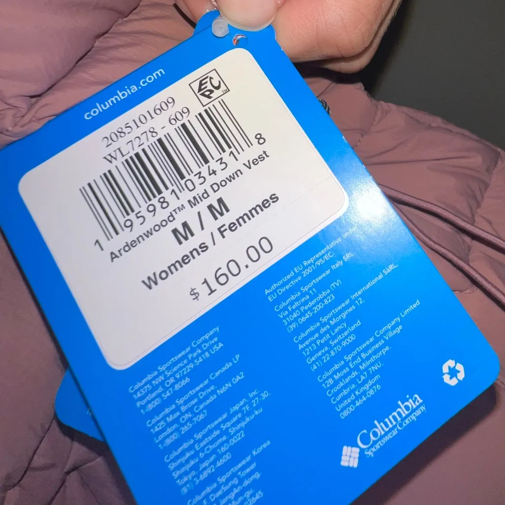 Columbia Women's Mauve Quilted Vest medium - Image 9