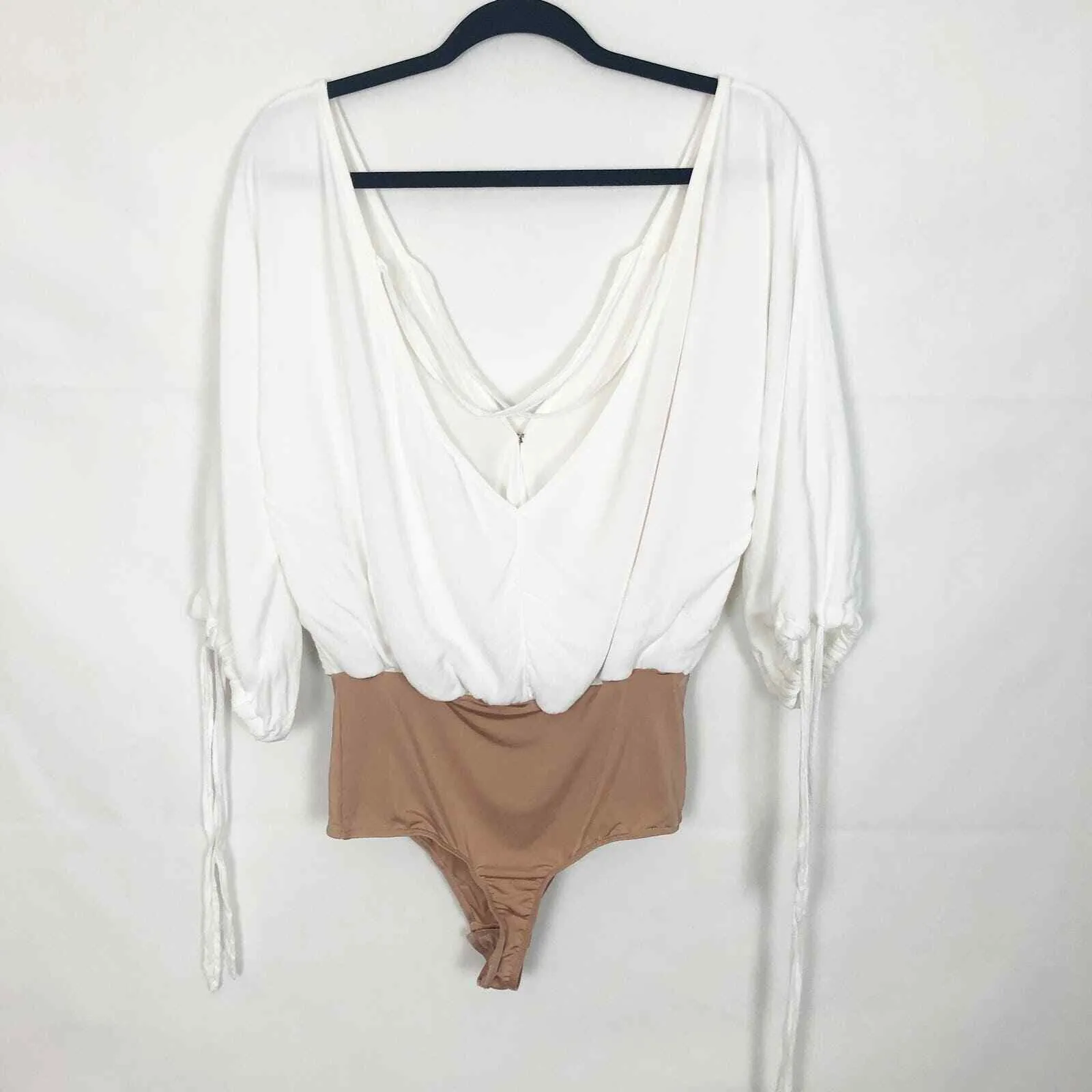 For Love & Lemons V-Neck White Womens Bodysuit Size Small - Image 8
