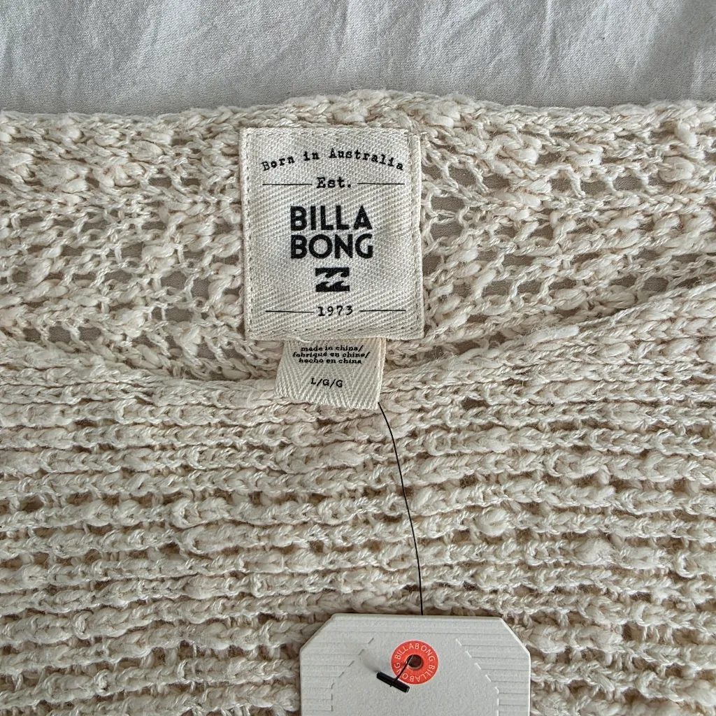 Billabong NWT Chill Out Ivory Knit Sweater L - Image 4