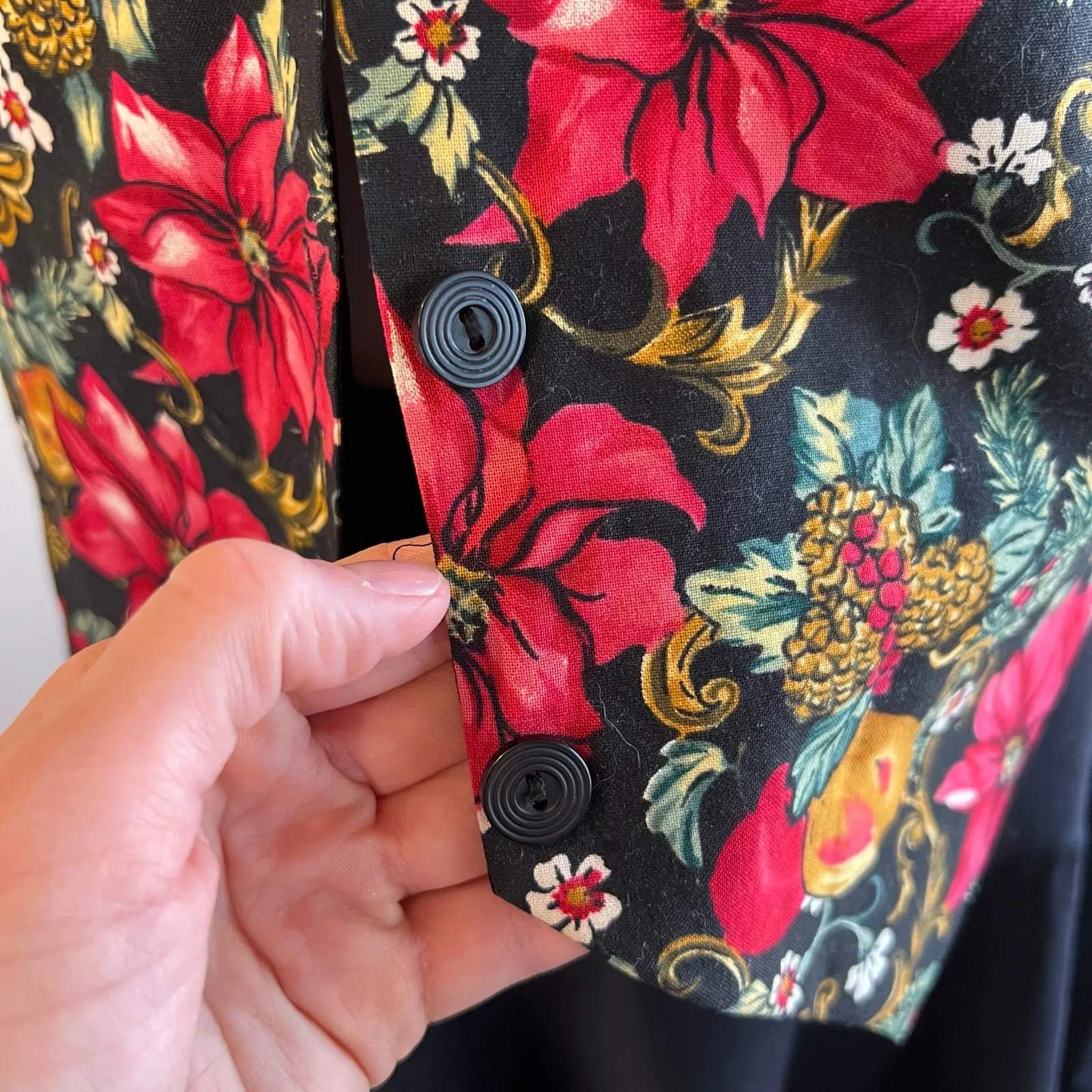 Vintage 90s Nutcracker Cotton Holiday Print Button Front Back Tie Vest Size M Red Size M - Image 7