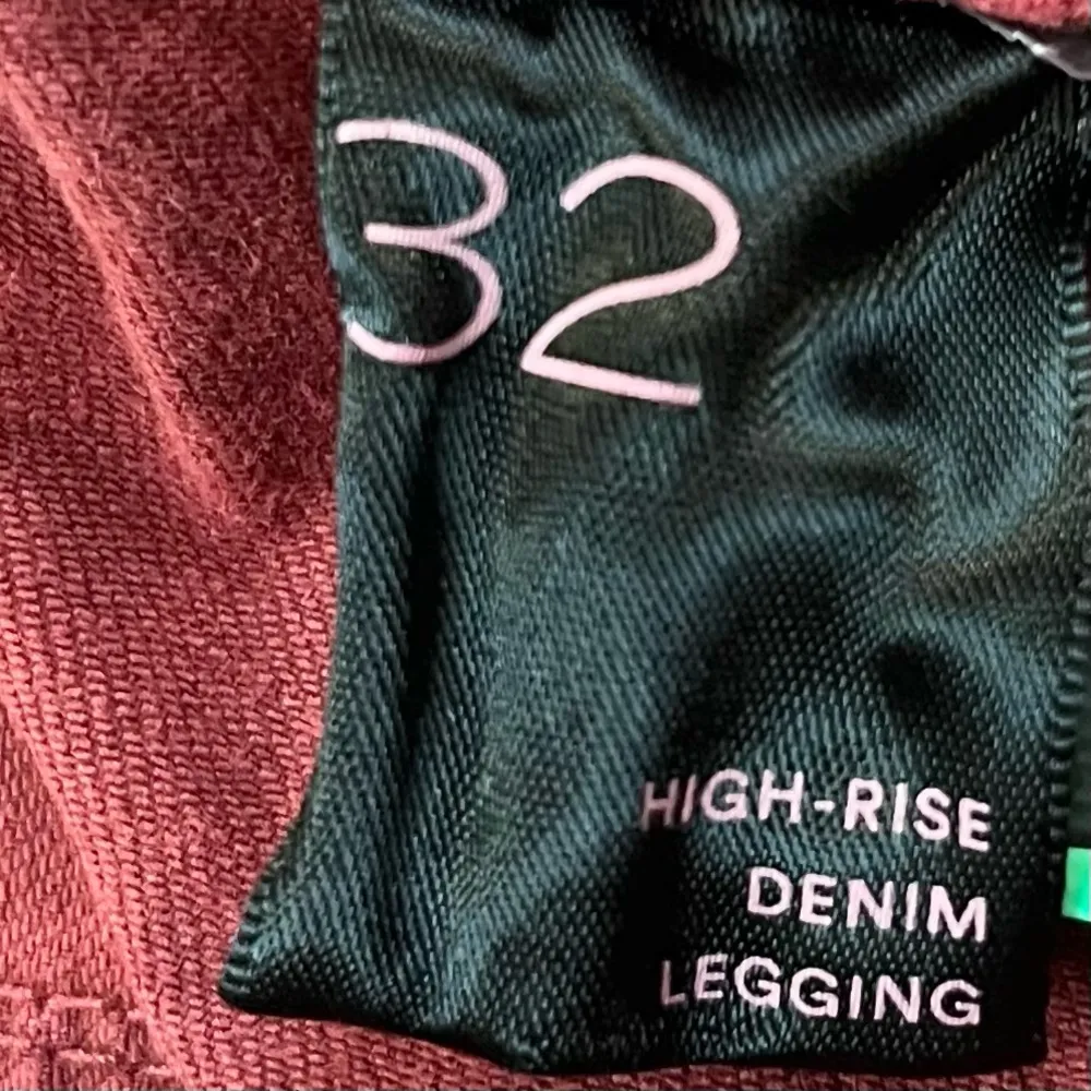 // PILCRO Red Flocked High-Rise Skinny Denim Legging 32 - Image 12