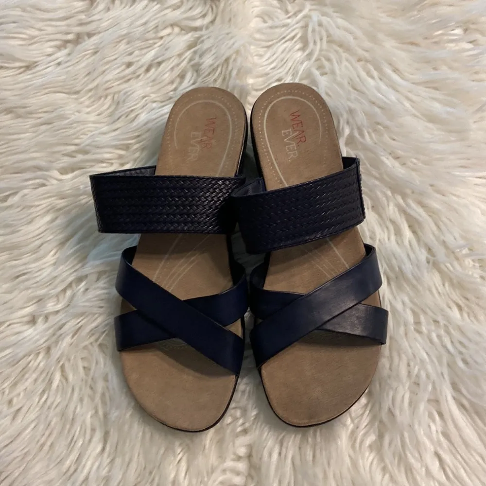 Wear Ever Sandals size 10 BNWOT navy blue color please see pictures - Image 3