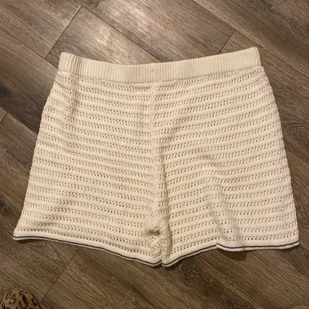 New with Tags Two Piece Crochet Shorts and Crochet Halter Top Size XL Summer Fun - Image 4