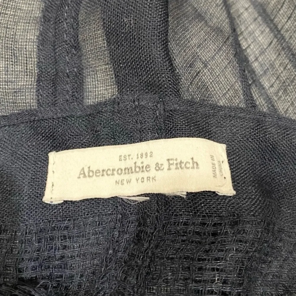 Abercrombie & Fitch Navy Blue Scarf Tassel Design One Size Infinity Style Wrap! - Image 3