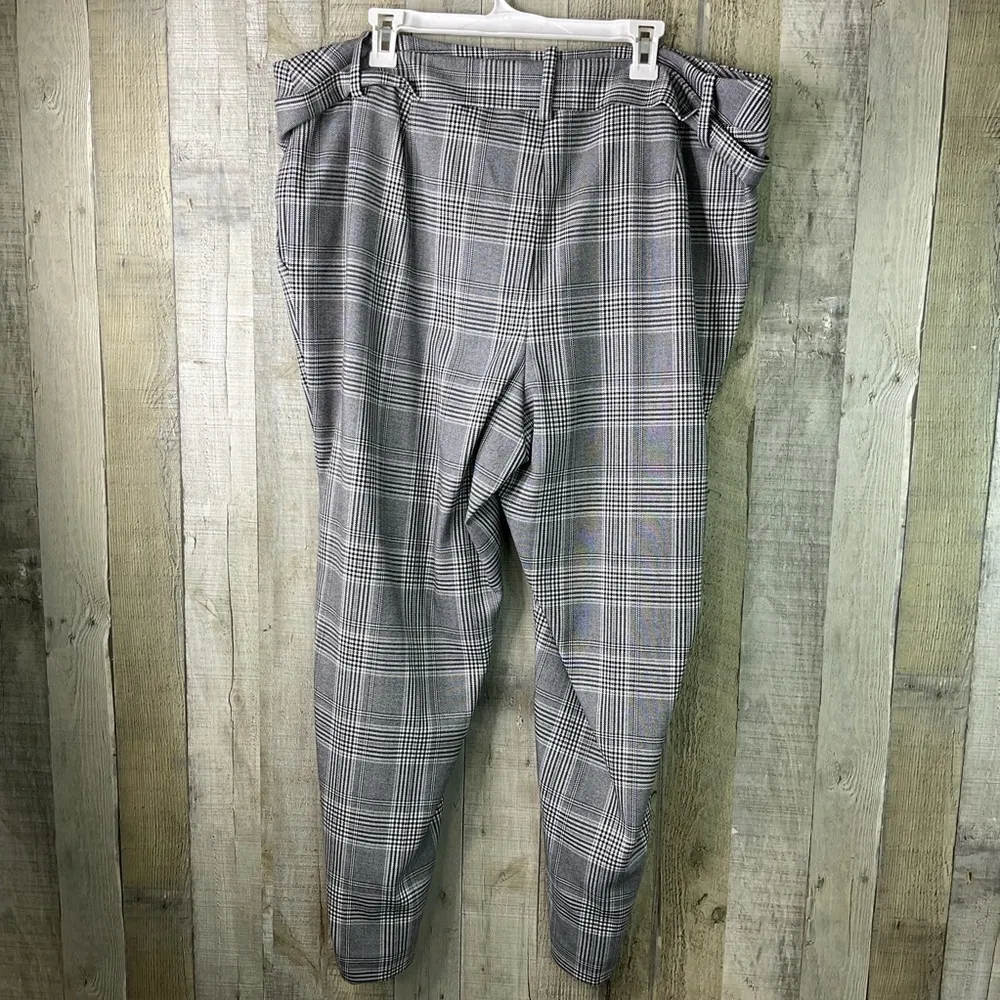 Calvin Klein Size 18W Plaid Print Black & White Plaid Print Dress Pants Tie Belt - Image 2