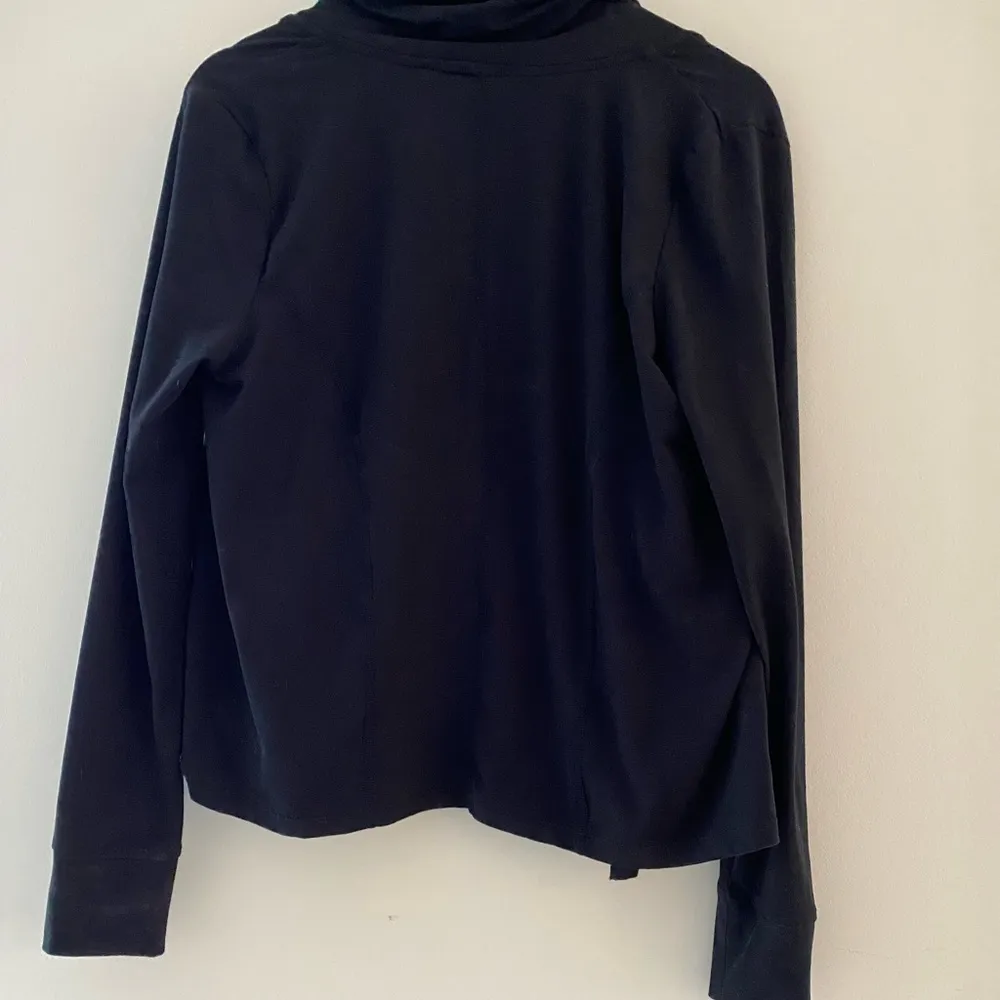 Betsey Johnson Cardigan / Blazer - Image 2