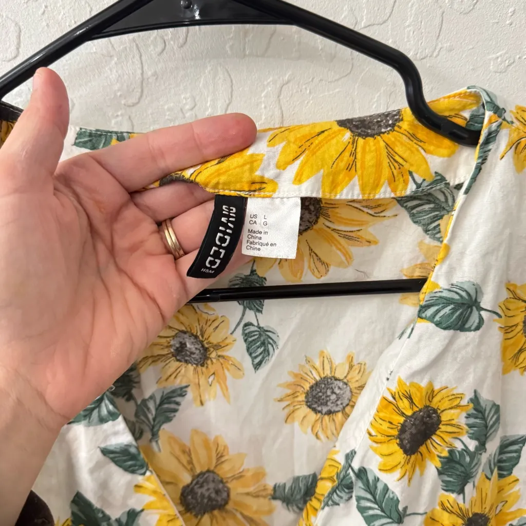 Divided H&M Sunflower Lightweight V Neck Baby Doll Mini Dress L - Image 4