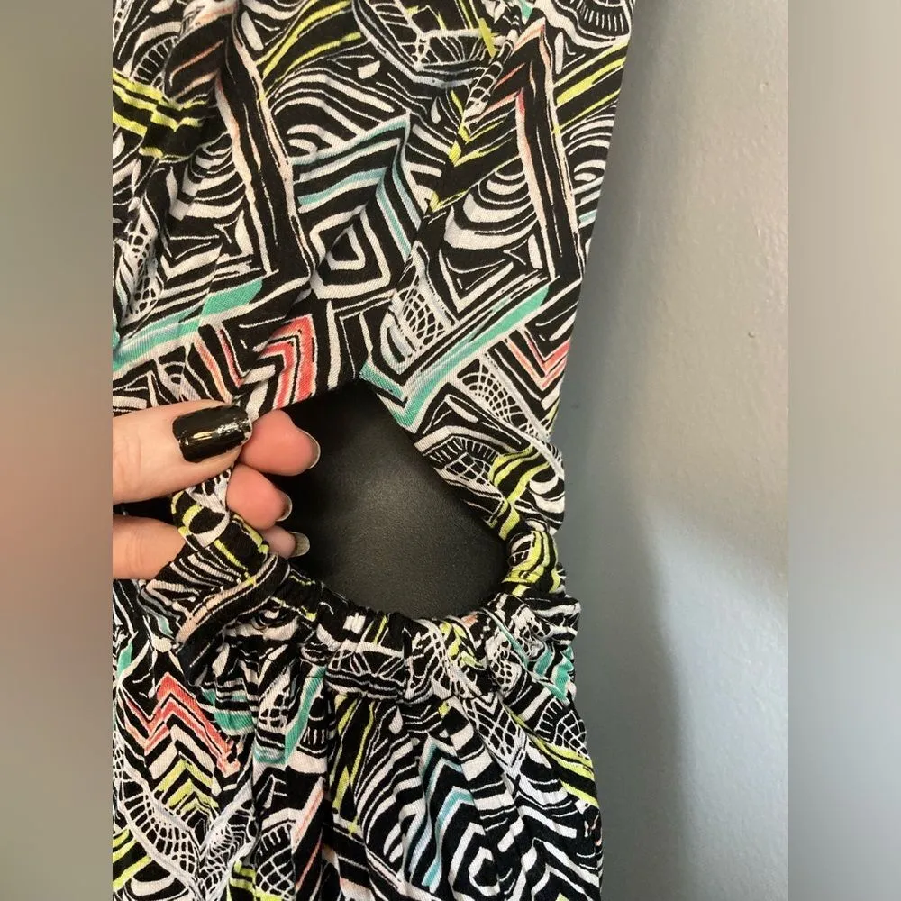 Guess black multicolored cut out dress - Image 4