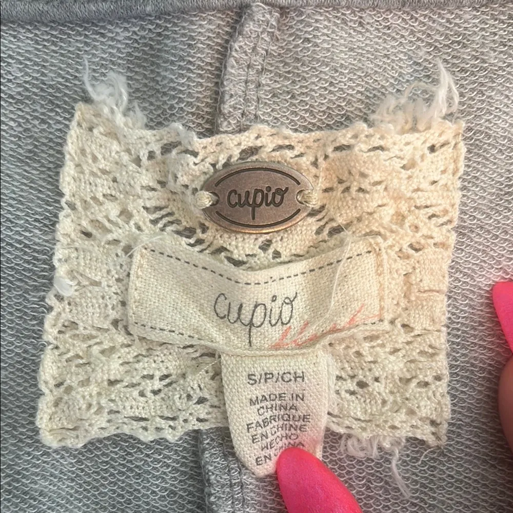 Cupio Gray Fitted Short Sleeve T-Shirt - Image 9