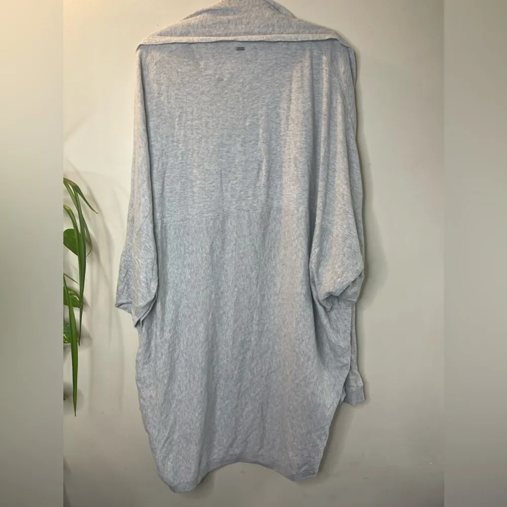 UGG Cozy Grey Cardigan - Image 4