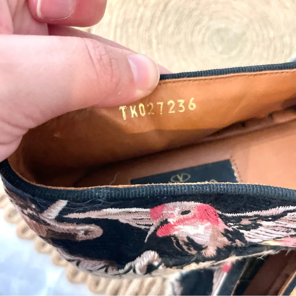 Valentino Garavani Butterfly-Embroidered Fabric Espadrilles in Black/Multi EU 36 - Image 10