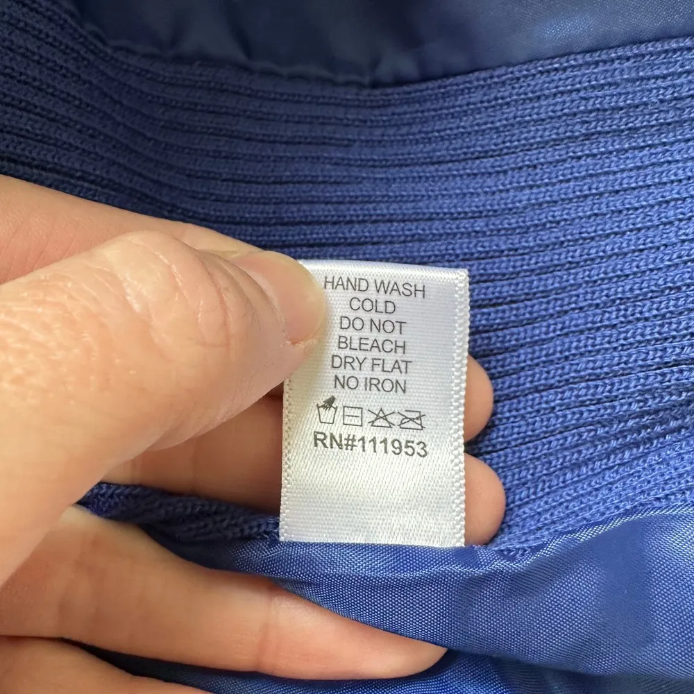 Active USA Quilted Royal Blue Hooded Vest - Image 6