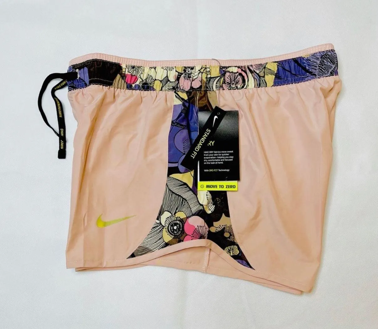 Womens 3 Tempo Core Running Shorts - Image 3