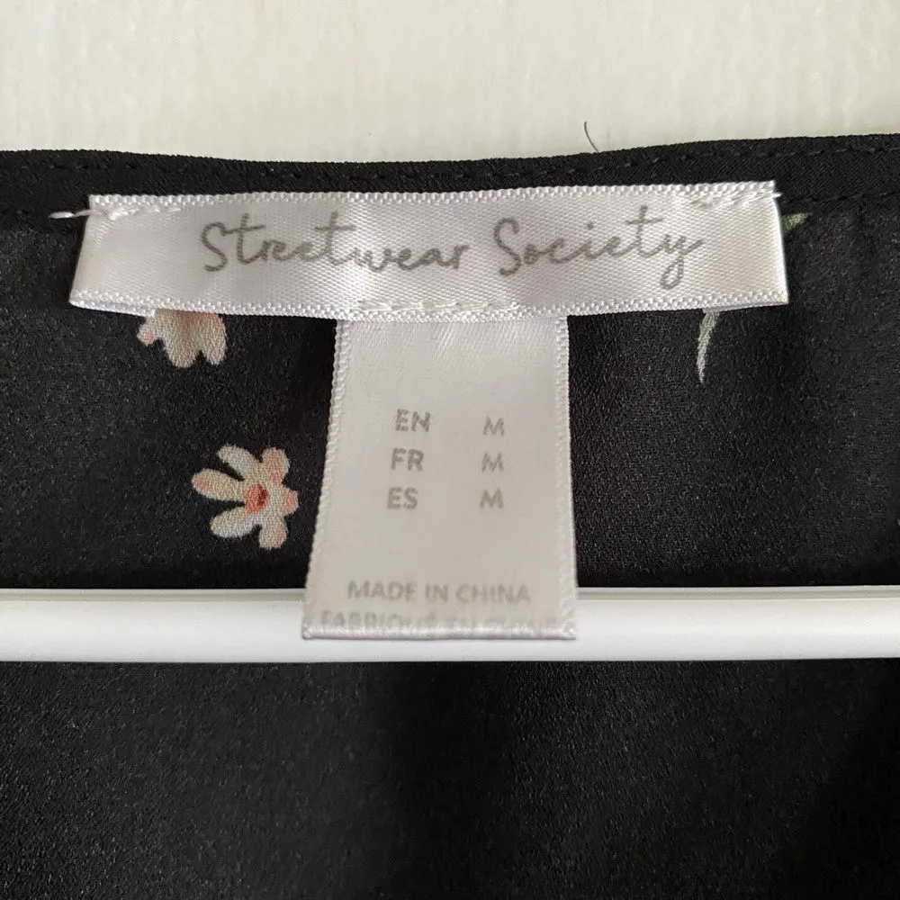 Streetwear Society Hawaiian Floral Cropped Flowy Top size MD - Image 2