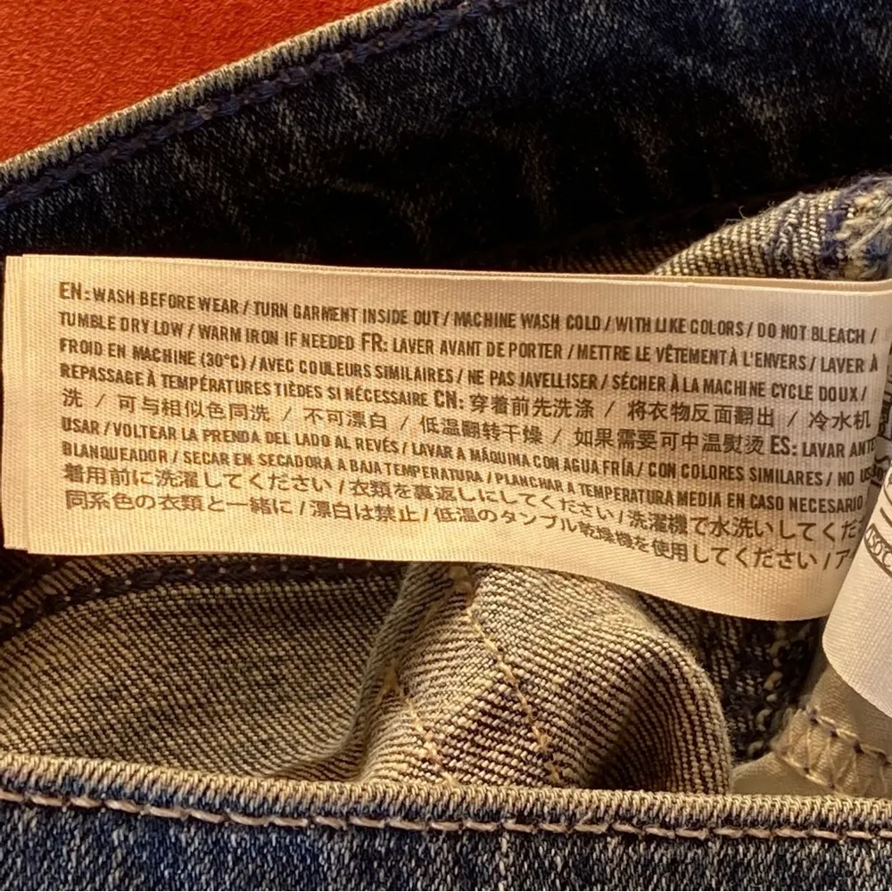 Hollister Distressed Short-Short High Rise Raw Hem Denim Shorts Size 7 - Image 12