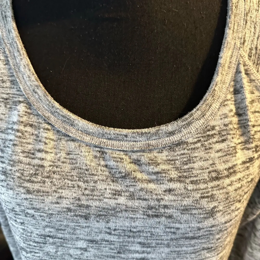 Athleta Grey Longsleeve Sweatshirt - Image 9