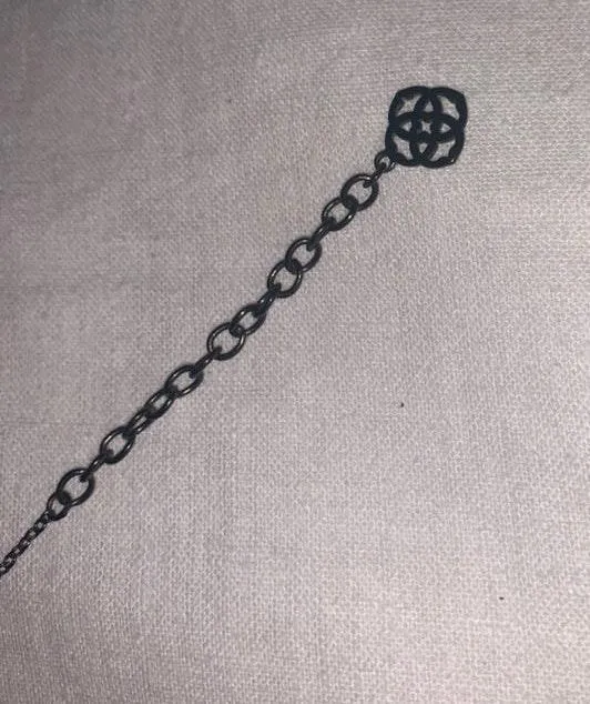 Kendra Scott Black Necklace - Image 3