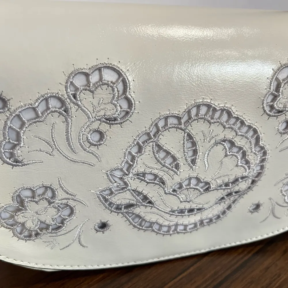 Patrica Nash Lydie Crossbody Bag
French Lace - Image 7