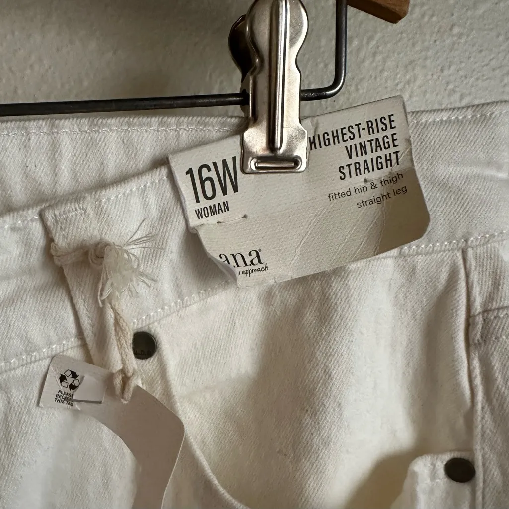 a.n.a  A New Approach Jeans. - Image 10