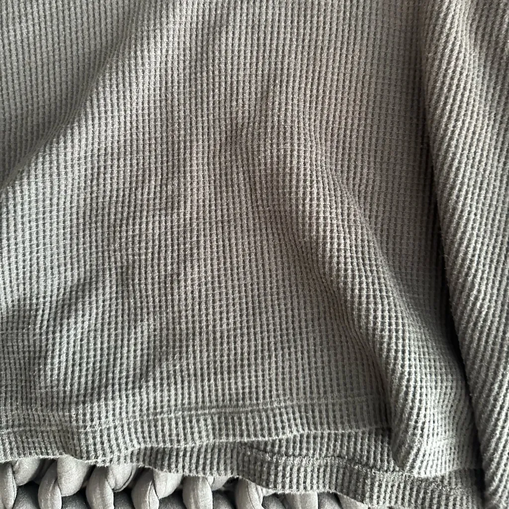 Abercrombie Dark Grey Waffle Long Sleeve - Image 3