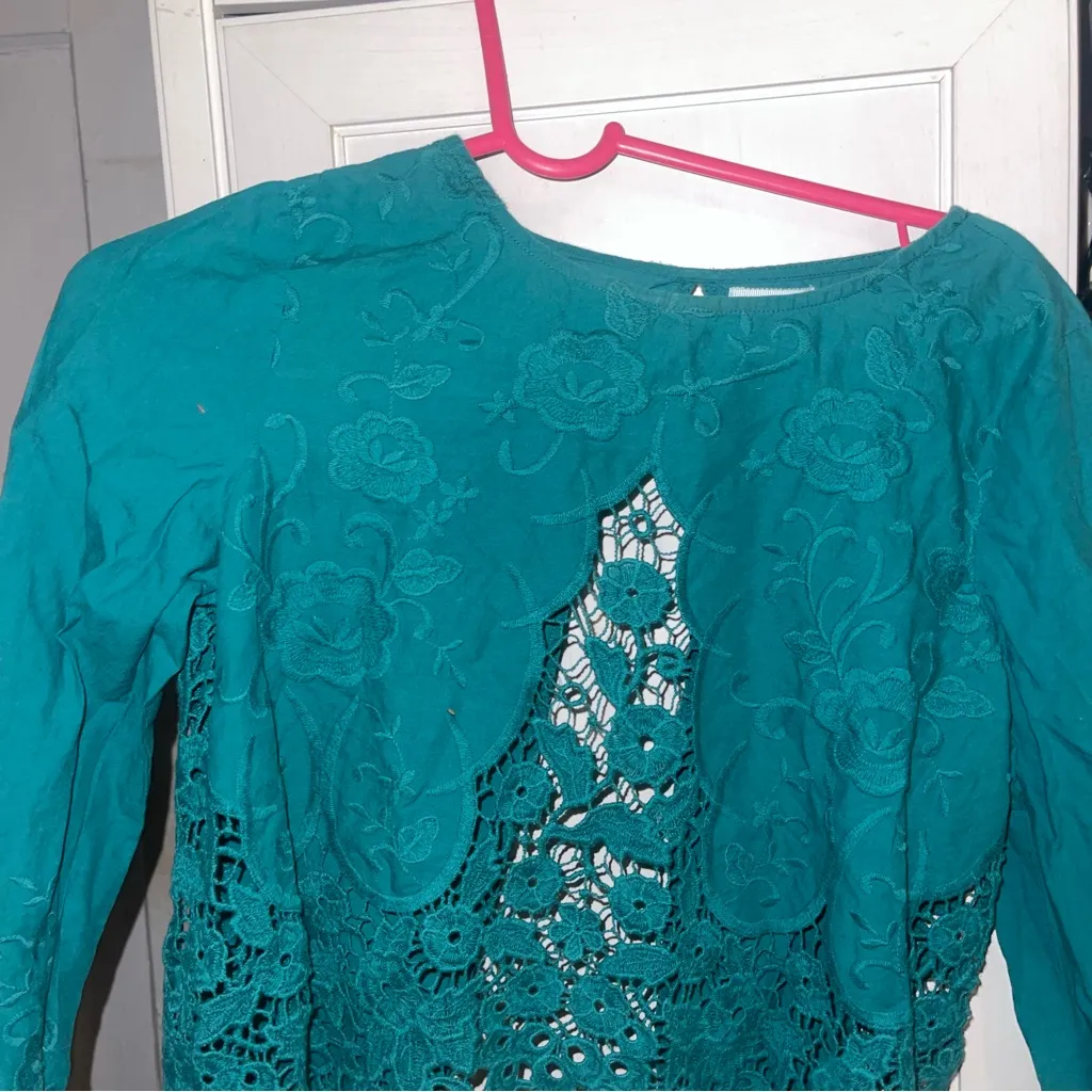 Kimchi Blue Asymmetrical Green Blouse with 3/4 Sleeves - Image 5