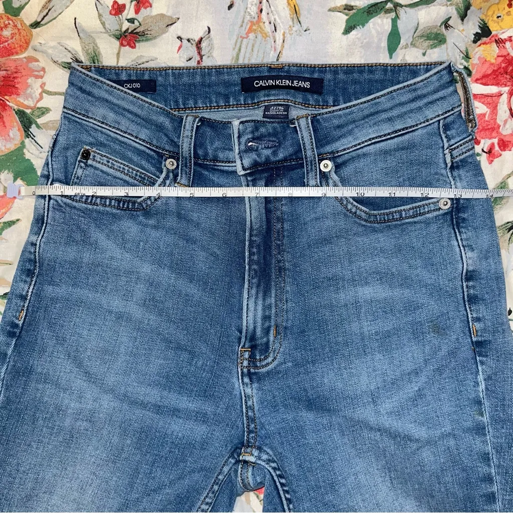 Calvin Klein High-Waisted Skinny Jeans, Light Wash (4x28) - Image 5