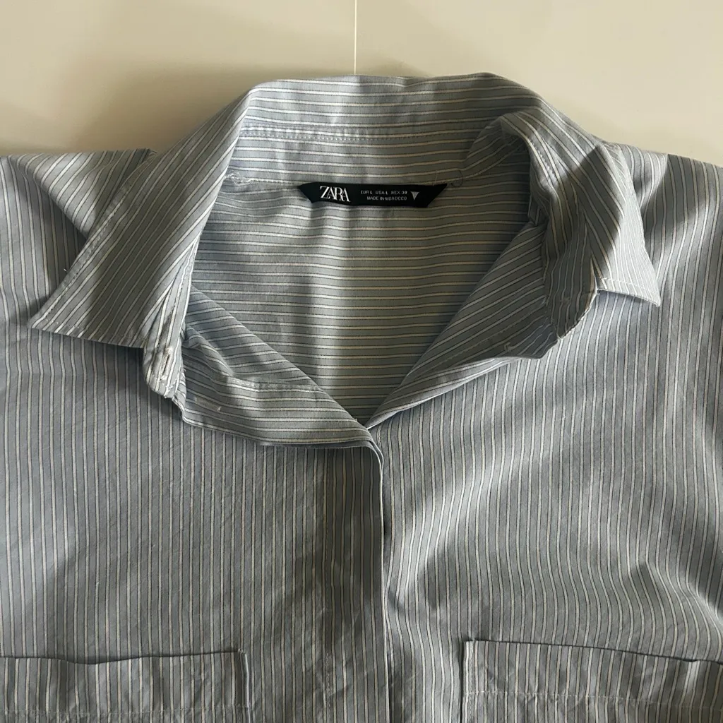 Zara cropped pocket poplin button up shirt with pinstripes - Image 2