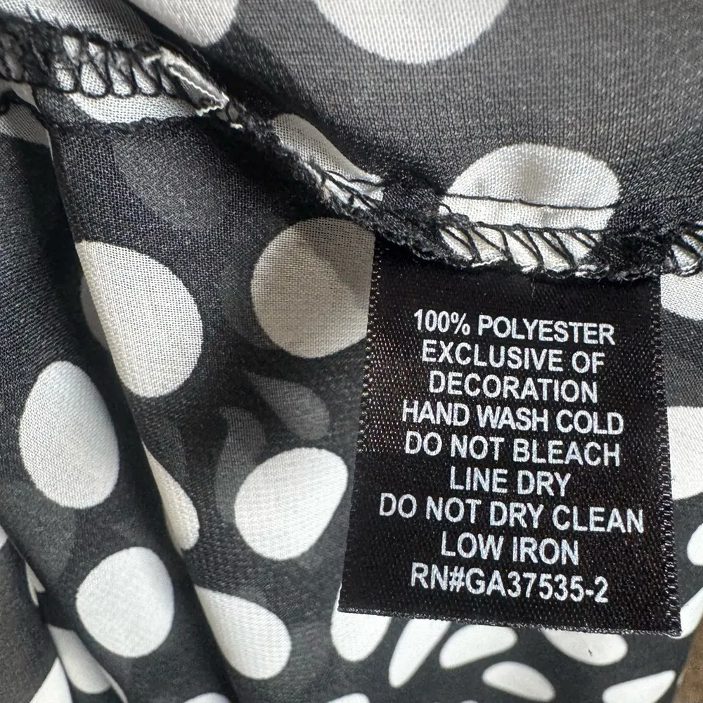 Monteau black and white polka dot top with lace detail size medium - Image 5