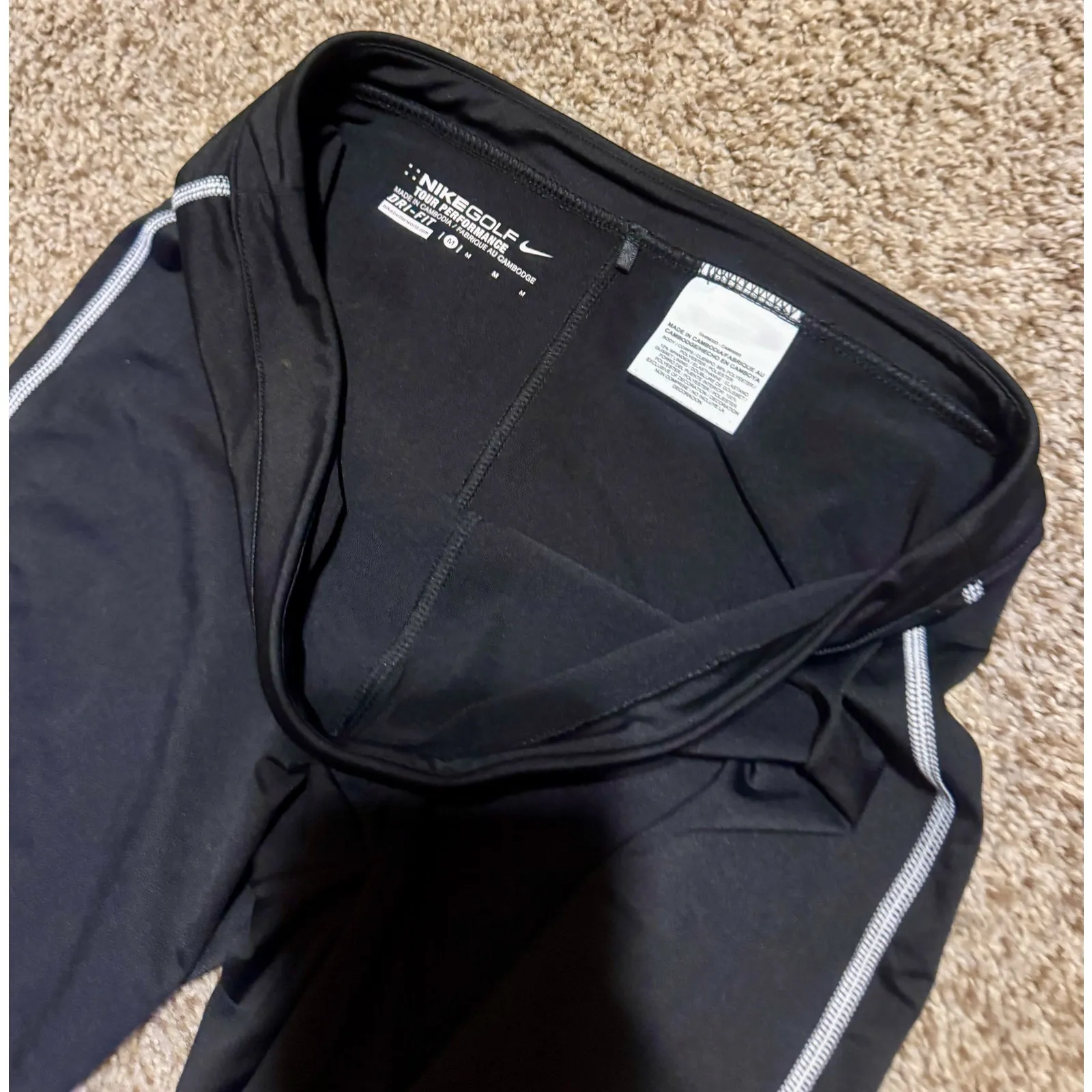 Nike Golf Tour Performance Dri Fit Black Capri Golf Tights - Image 2