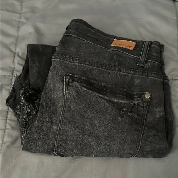 Judy Blue Black Wash Skinny Fit Capri Size 16W - Image 2