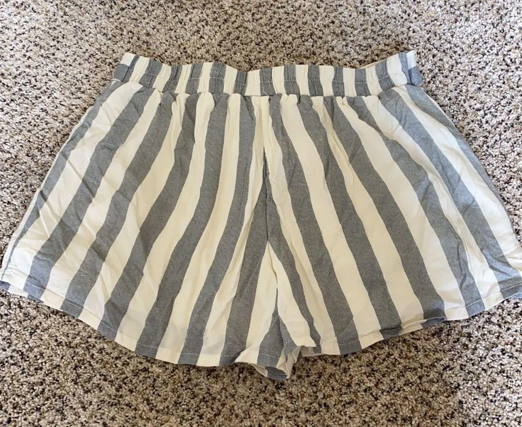 Striped Summer Shorts - Image 2