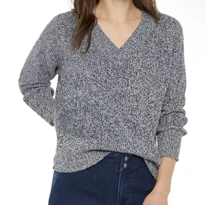 RDI women's V-neck long-sleeve pullover sweater in a Gray & black Size Medium - Image 1