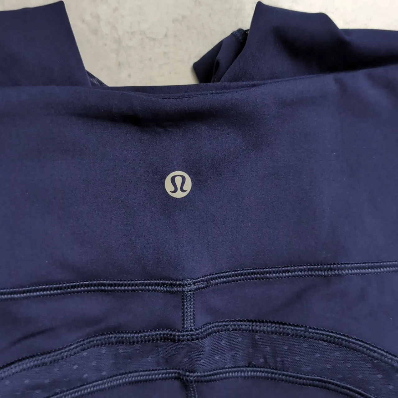 Lululemon Revitalize Crop Navy Blue Mesh Panels High Waist Yoga Leggings 8 - Image 7