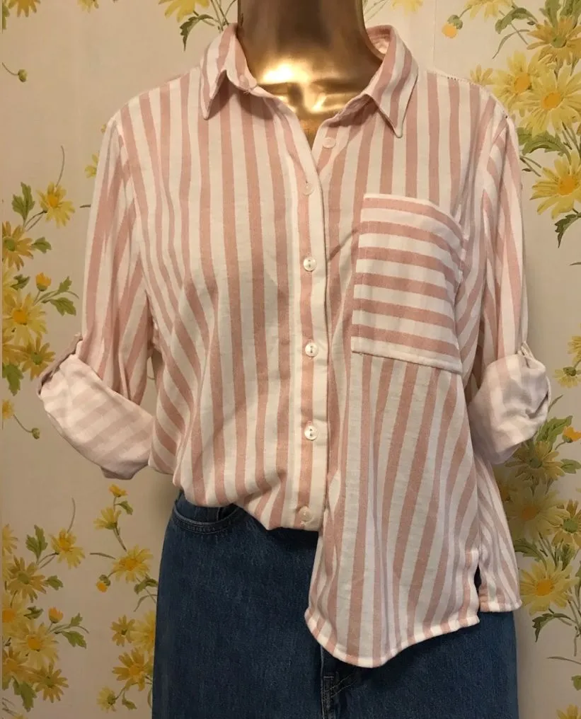Striped button up shirt bush and white size M - Image 1