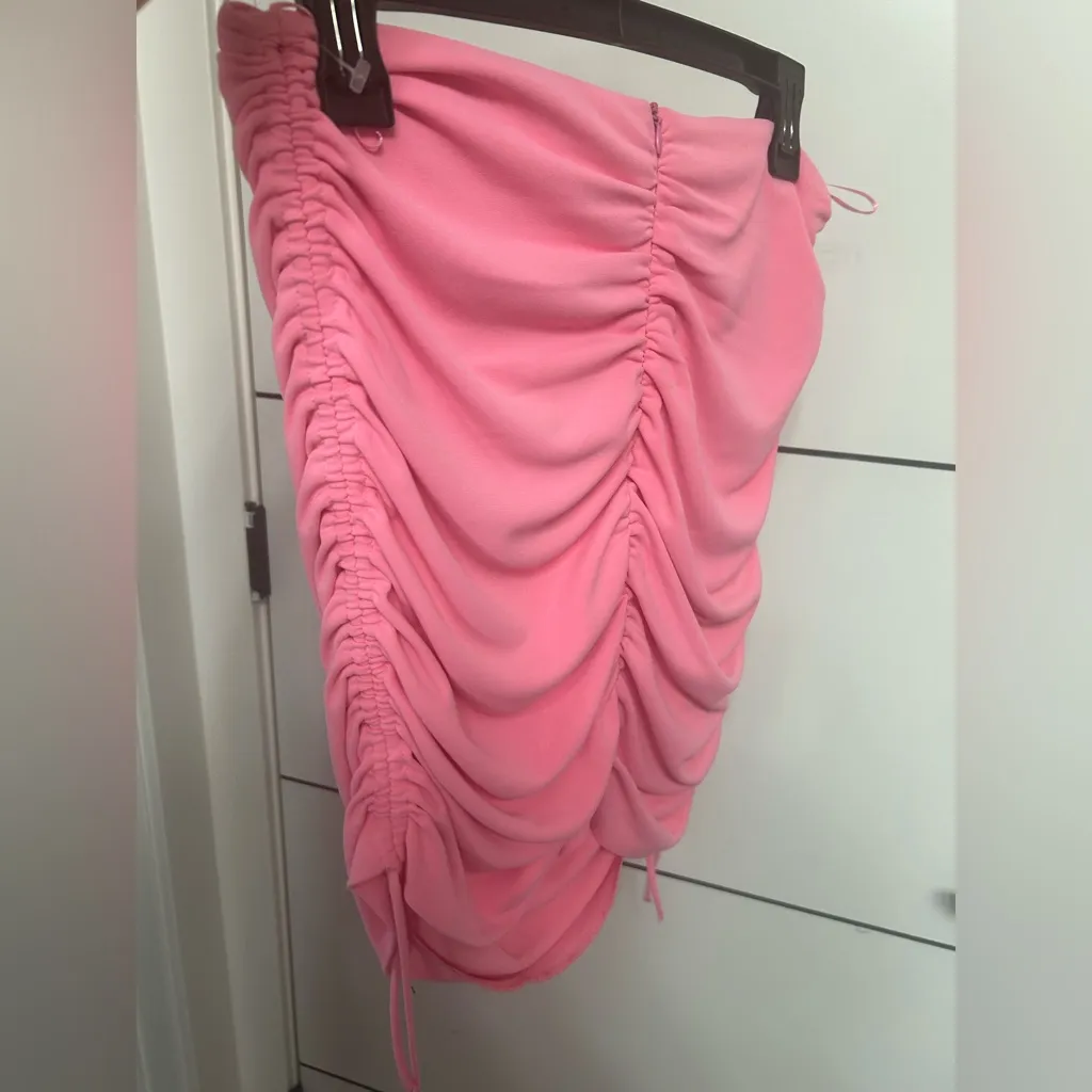 Zara Women’s Pink Ruched Mini Skirt Size Medium NWT - Image 5