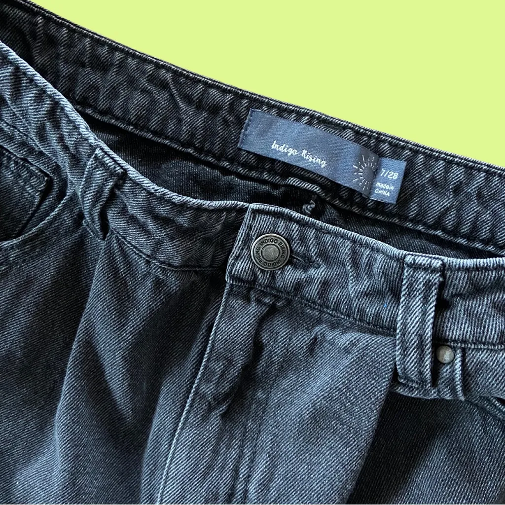 Indigo Rising pleated black mom jeans 🔥 Size undefined - Image 2