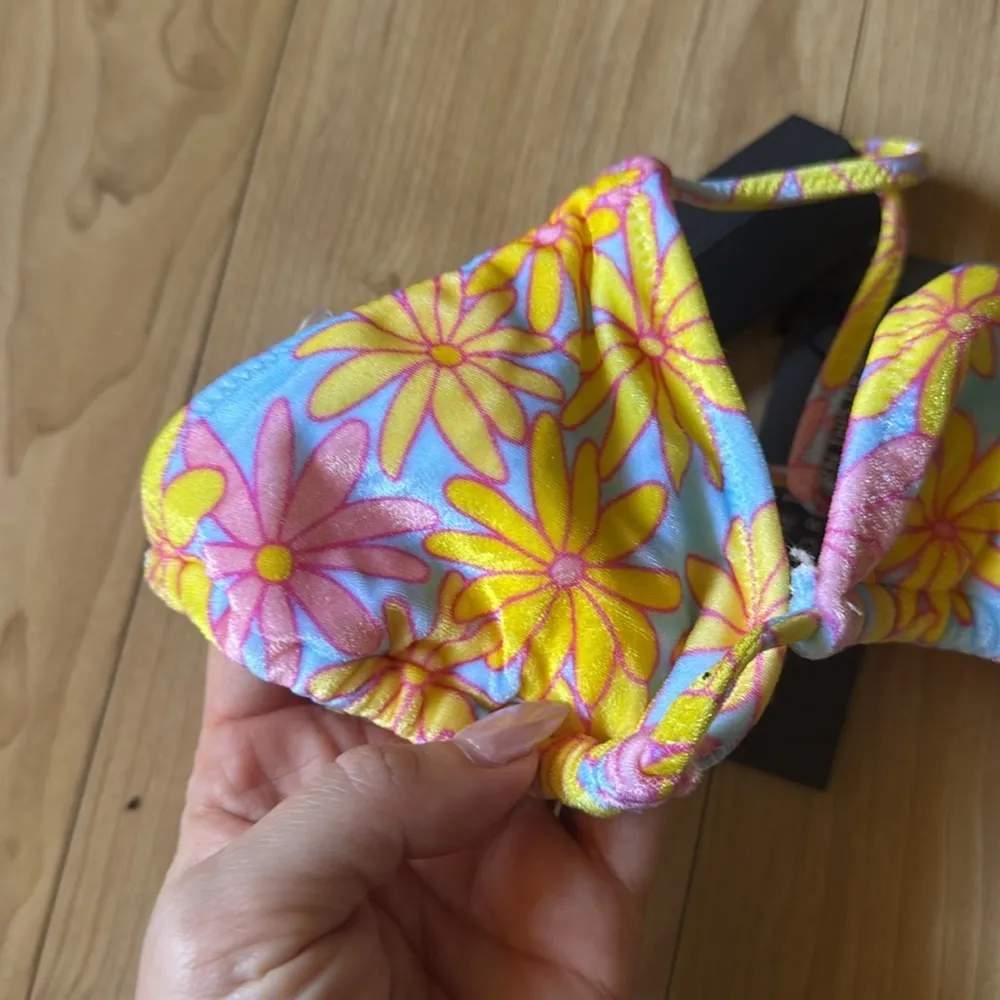 Triangl Floral Bikini Top Blue Size XS - Image 2