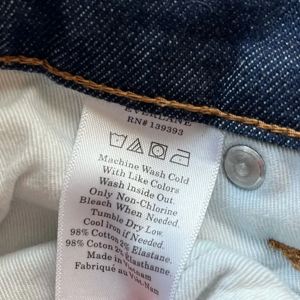 Everlane • Dark Wash Skinny Jeans - Image 5