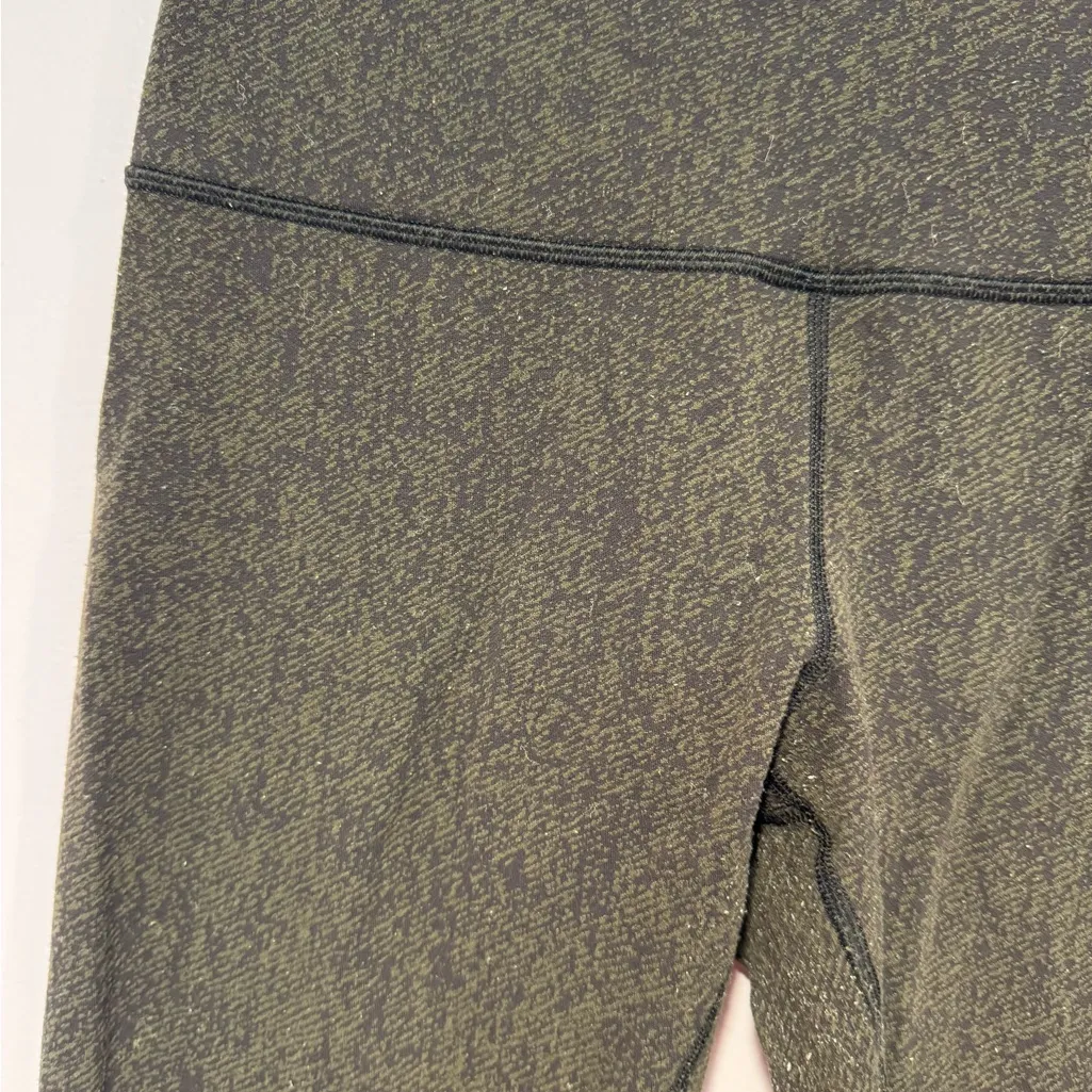 Green and black patterned Lululemon wunder‎ under leggings - Image 2