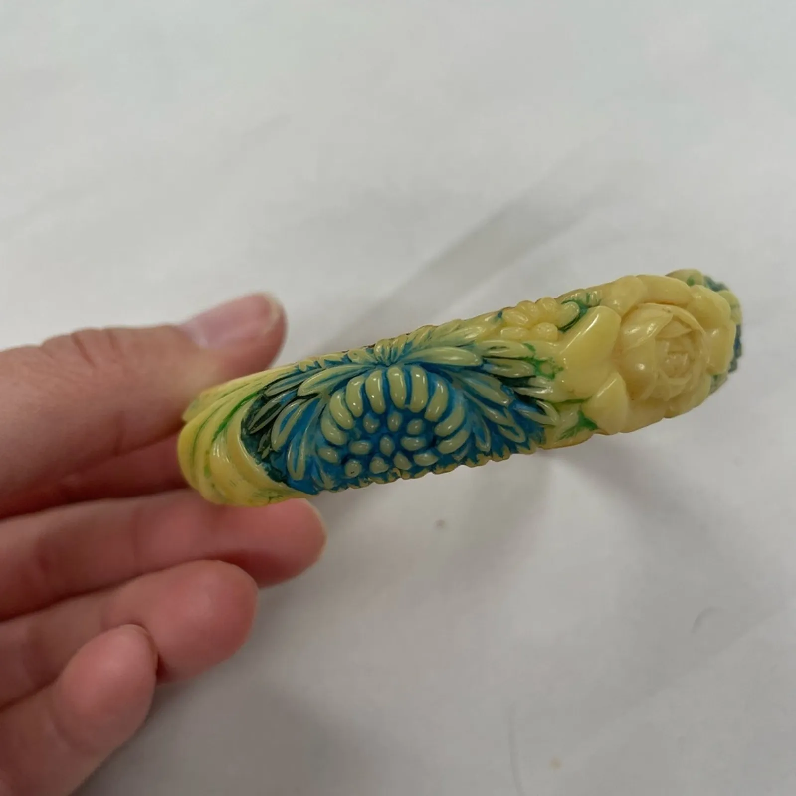 Vintage Carved Painted Celluliod Floral Bangle Art Deco Bracelet Estate Jewelry Yellow - Image 2