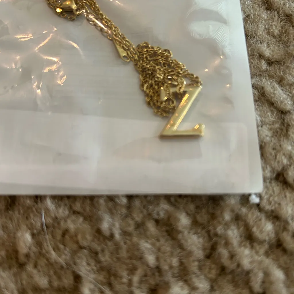 letter z stainless steel necklace gold tone - Image 2
