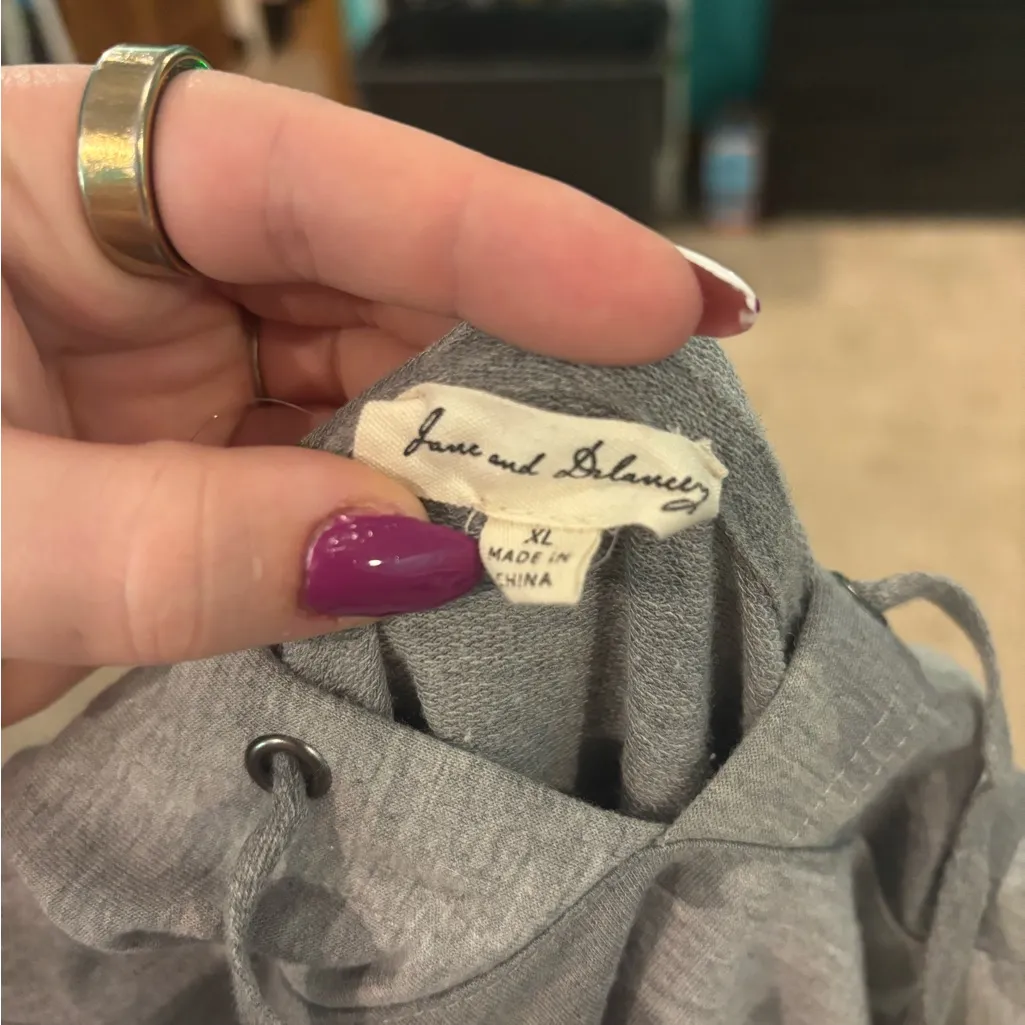 Gray Camouflage Longsleeve shirt with hoodie, ruffled at bottom - Image 6