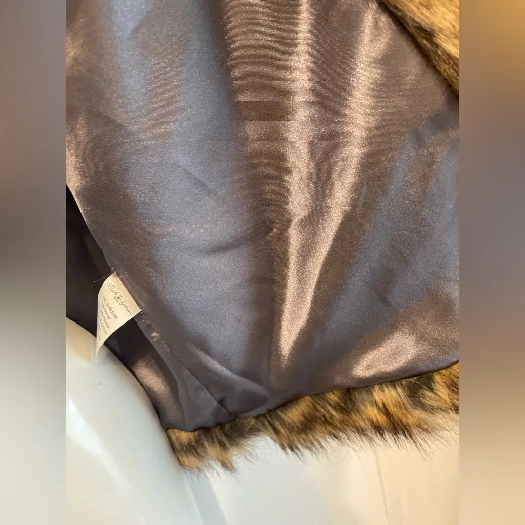 Mark & Graham Faux Fur Vest in Brown and Black Size L - Image 7