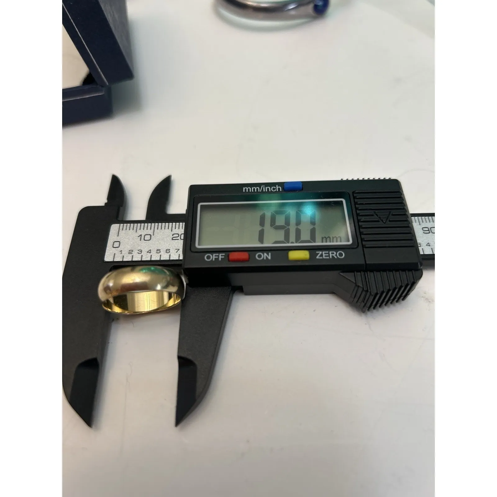 14kYellow Gold Men's Benchmark Wedding Band Ring 5mm - Image 4