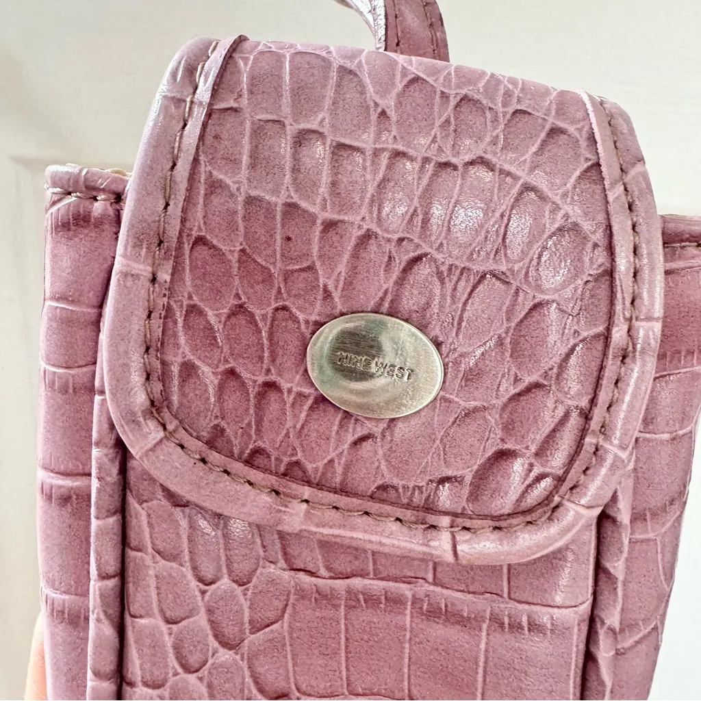 Vintage Nine West Y2K Pink Croc-Embossed Phone Pouch W/ ID Keychain - Image 3