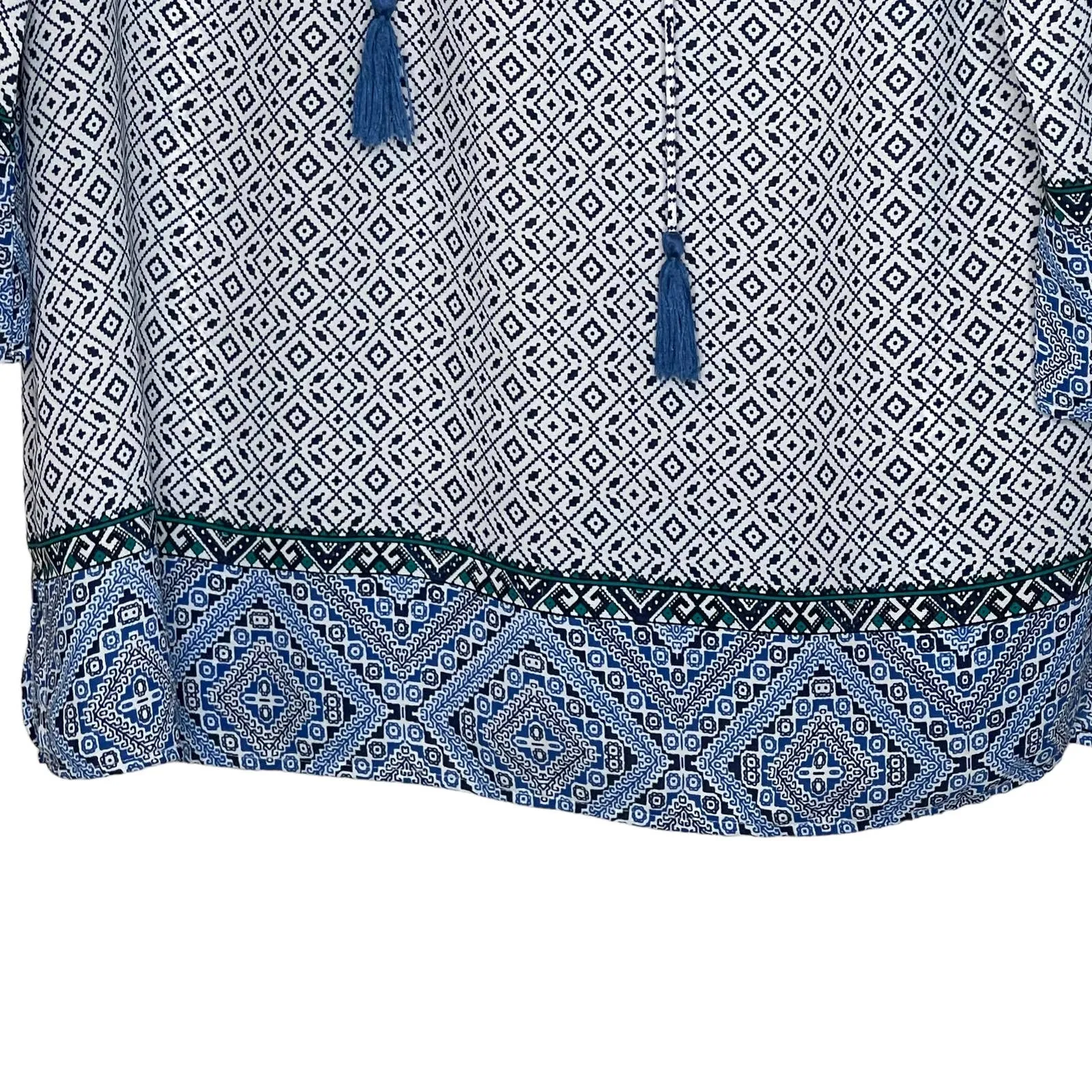 NYDJ Blouse Top‎ Size XS Blue White Geometric Beaded V-Neck Tassels Womens - Image 5