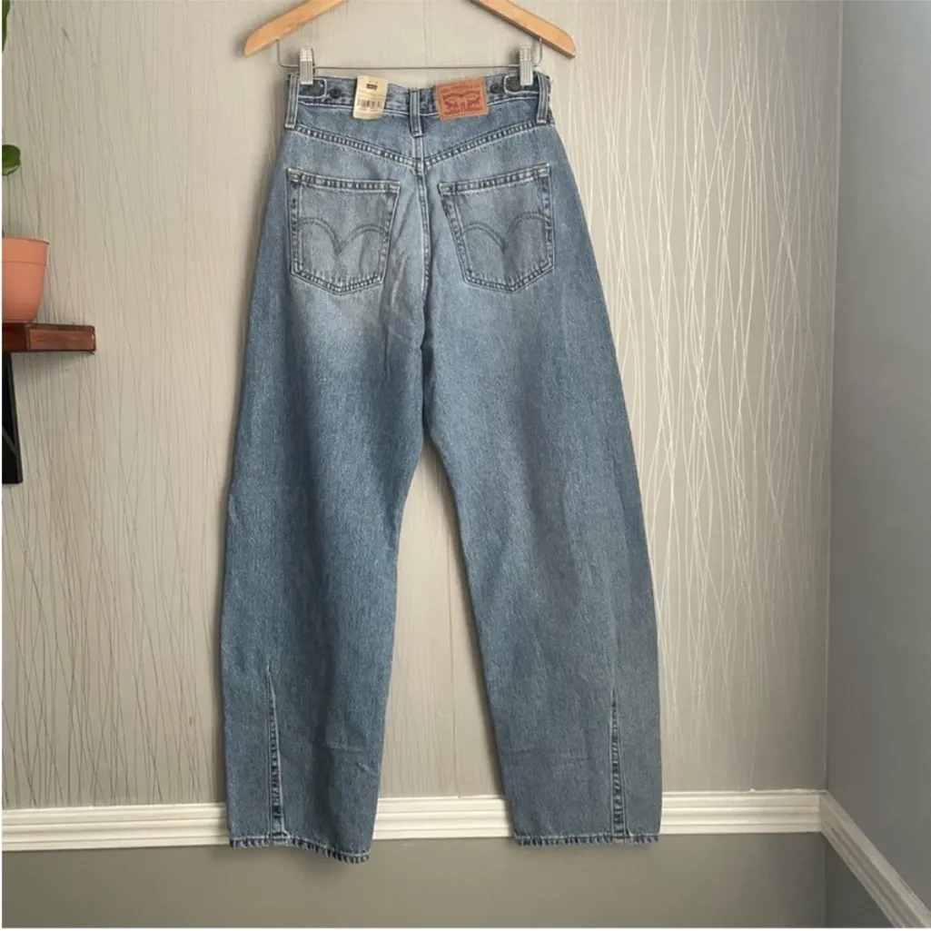 NWT Levi’s Cinch Barrel Jeans - Image 8