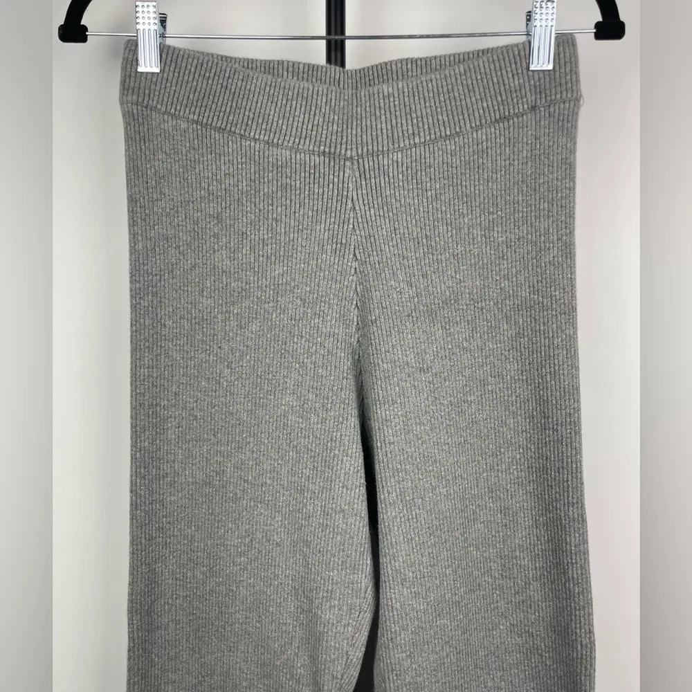 Good American Gray Ribbed Knit Pull On Elastic Waist Palazzo Pant with Side Slit - Image 2