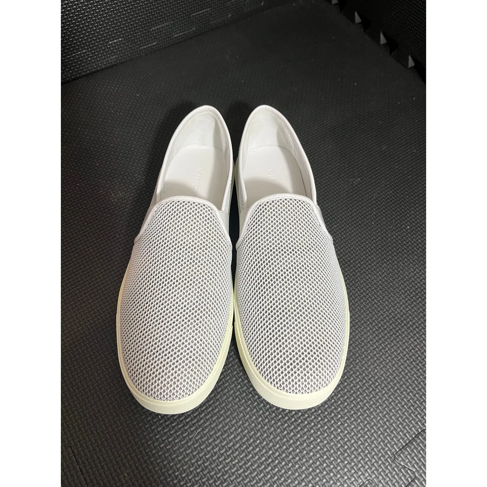 Vince Women's Preston White Perforated Flat Slip On Sneakers Shoes Women Sz 8.5‎ - Image 2