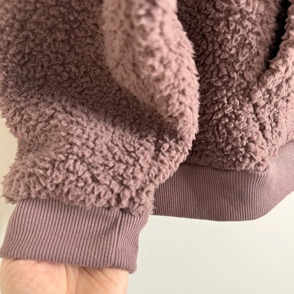American Eagle AE Sherpa Teddy Hoodie Medium Plum Purple Cozy Lightweight Soft - Image 5